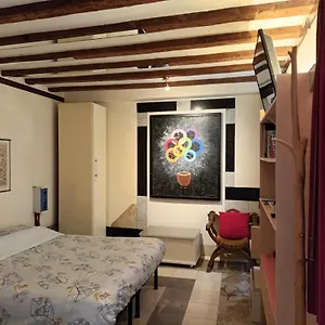 tiepolos-apartment.hotelslidodijesolo.com/